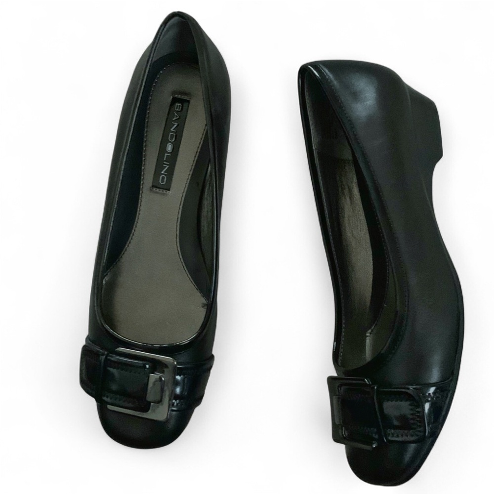 BANDOLINO BD HOLDEN BLACK FLATS WITH BUCKLE SZ 6 BRAND NEW W/BOX